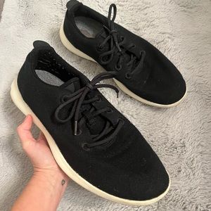 Allbirds Wool Runner Sneakers in Black. Men’s size 12